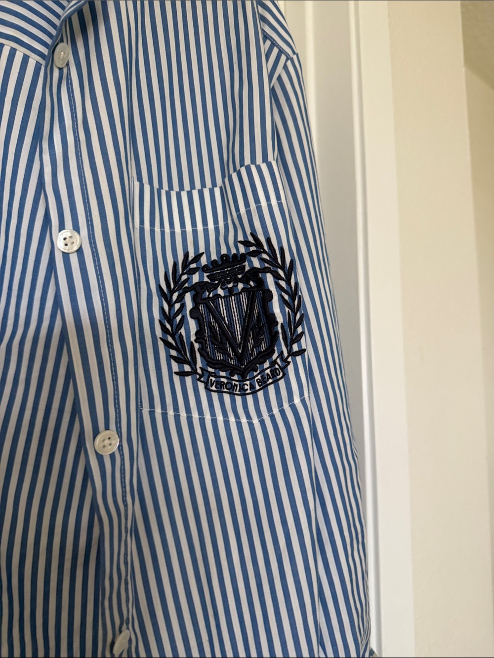 Veronica beard preppy embroidered button-down shirt - Picture 3 of 3